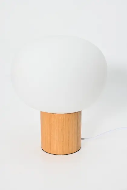 Bordslampa, Globen Lighting