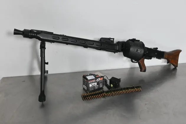 Airsoft, Kulspruta MG42