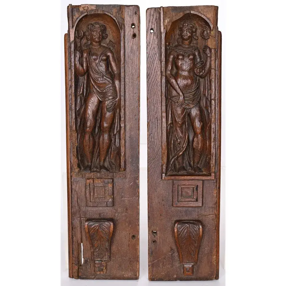 PAIR OF FURNITURE PANELS depicting Diana and Ceres, made of oak. France