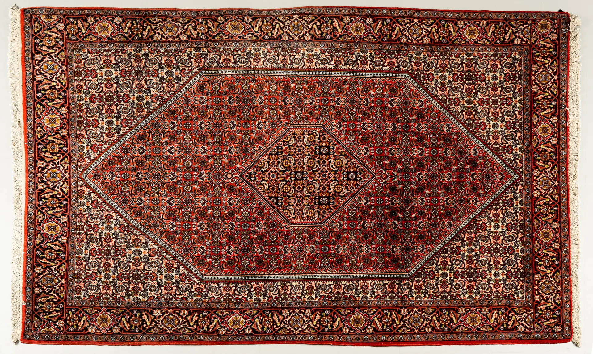 MATTA, Bidjar, Persisk, 1900-tal. (236 × 143 cm).