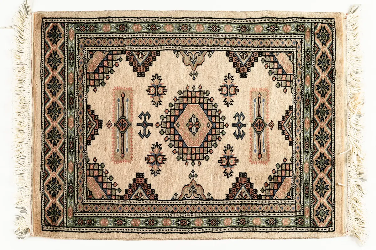 MATTA, Bokhara, Pakistan, 1900-tal. (93 × 67 cm).