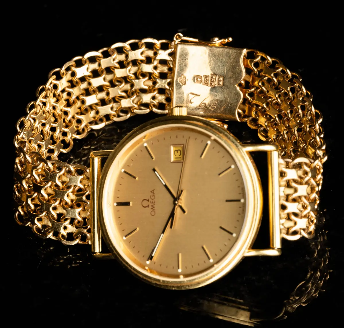 OMEGA. Armbandsur 18K Guld 1900-tal.