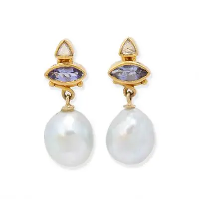 Natascha Trolle: A pair of ear pendants set with tanzanite, pearl