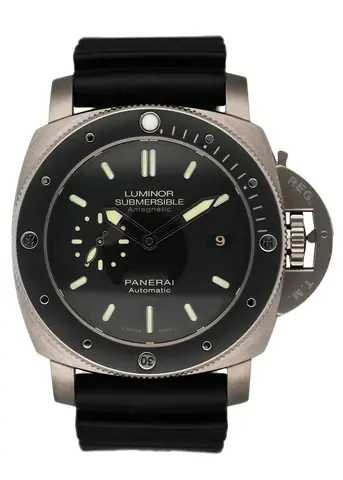 Panerai Luminor Submersible PAM00389 Amagnetic Mens Watch Box Papers