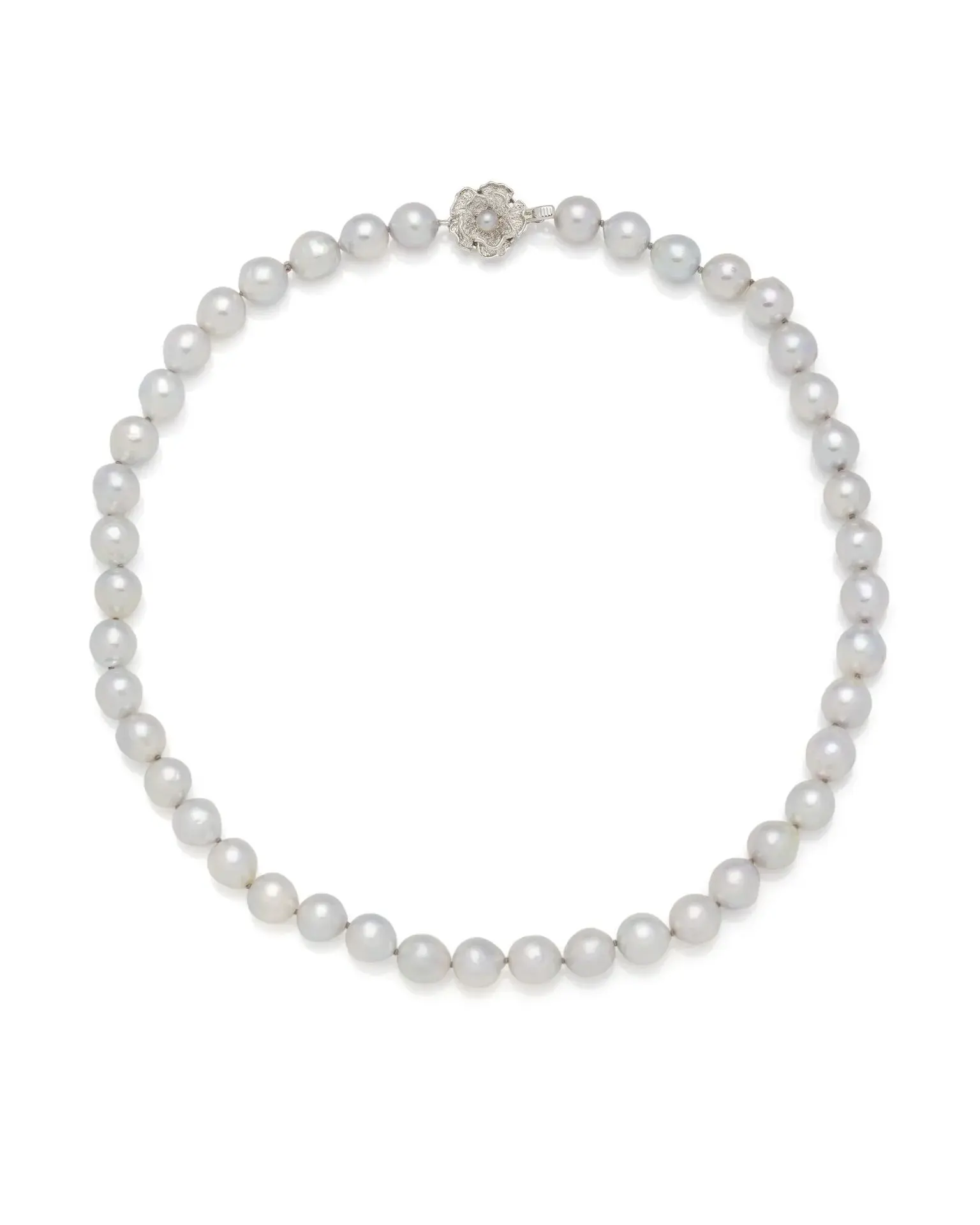 COLLIER formé de 43 perles grise de culture montées sur un f - Lot 291