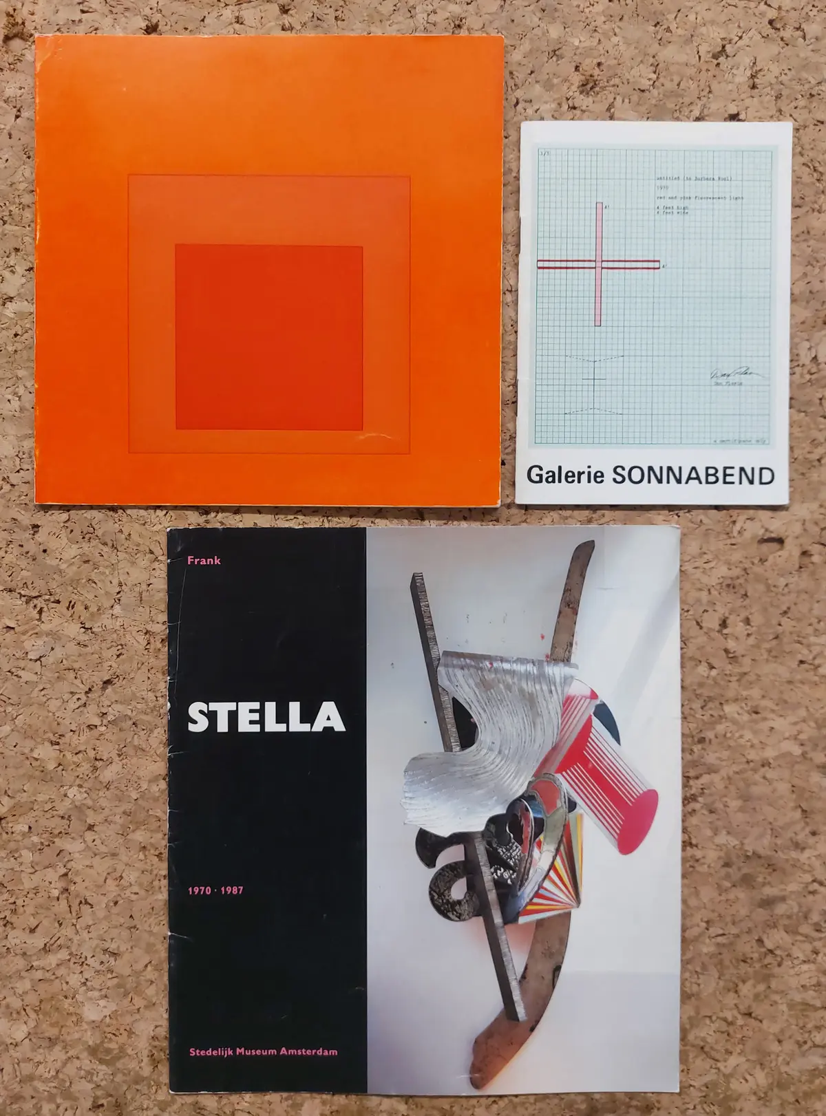 DAN FLAVIN, FRANK STELLA E JOSEPH ALBERS - Lotto unico di 3 rari cataloghi