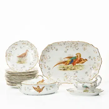 A 15 piece ‘birds’ porcelain dinner service, around 1900.