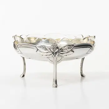 A Jugend silver bowl/stand with glass bowl, Oulu, Finland 1908.