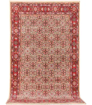 A Moud carpet, c. 265 x 155 cm.