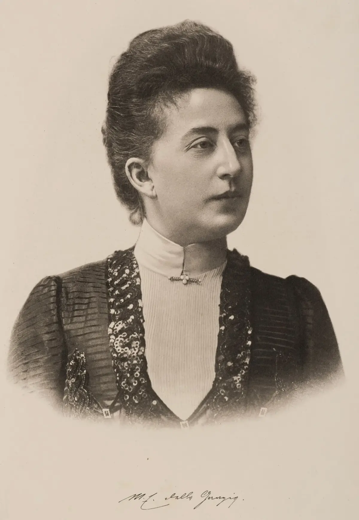 Unknown (19th), Portrait of a young woman, Photogravure Unknown (19th