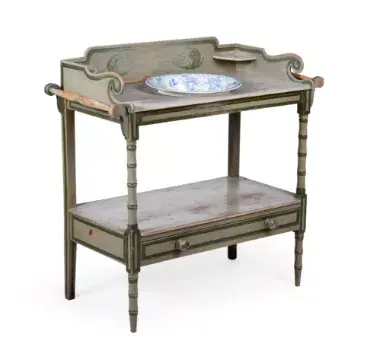 AN EARLY VICTORIAN GREEN PAINTED WASHSTAND, MID 19TH CENTURY