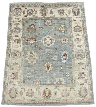 AN USHAK CARPET