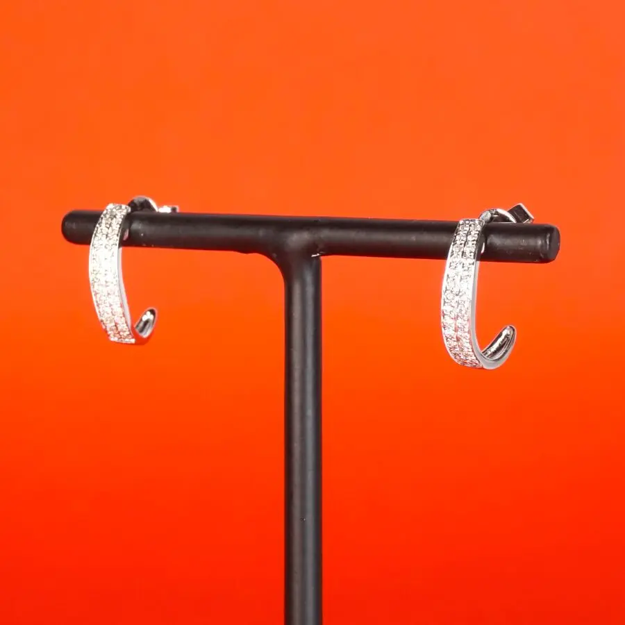 Paire de demi créoles "Double Ligne" en or gris 18K (750/oo)