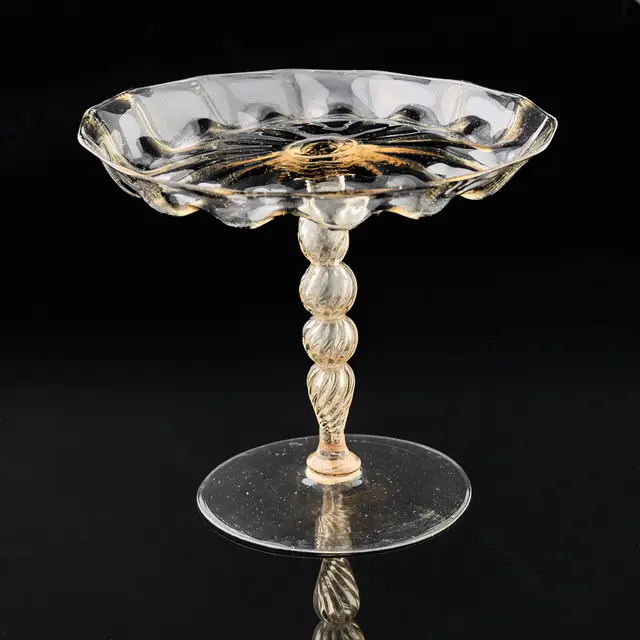 A fine Facon de Venise Tazza or Drinking Glass, Late 16th/Early 17th century