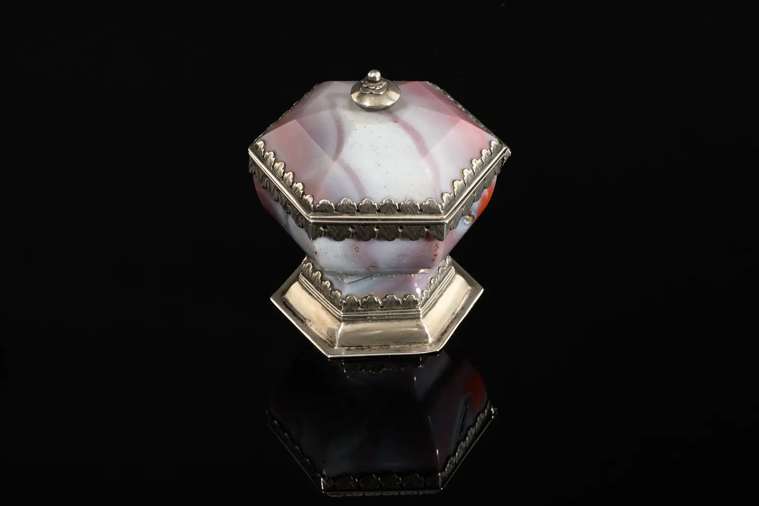 A rare hexagonal Salt made of rose coloured agate, with a hinged lid