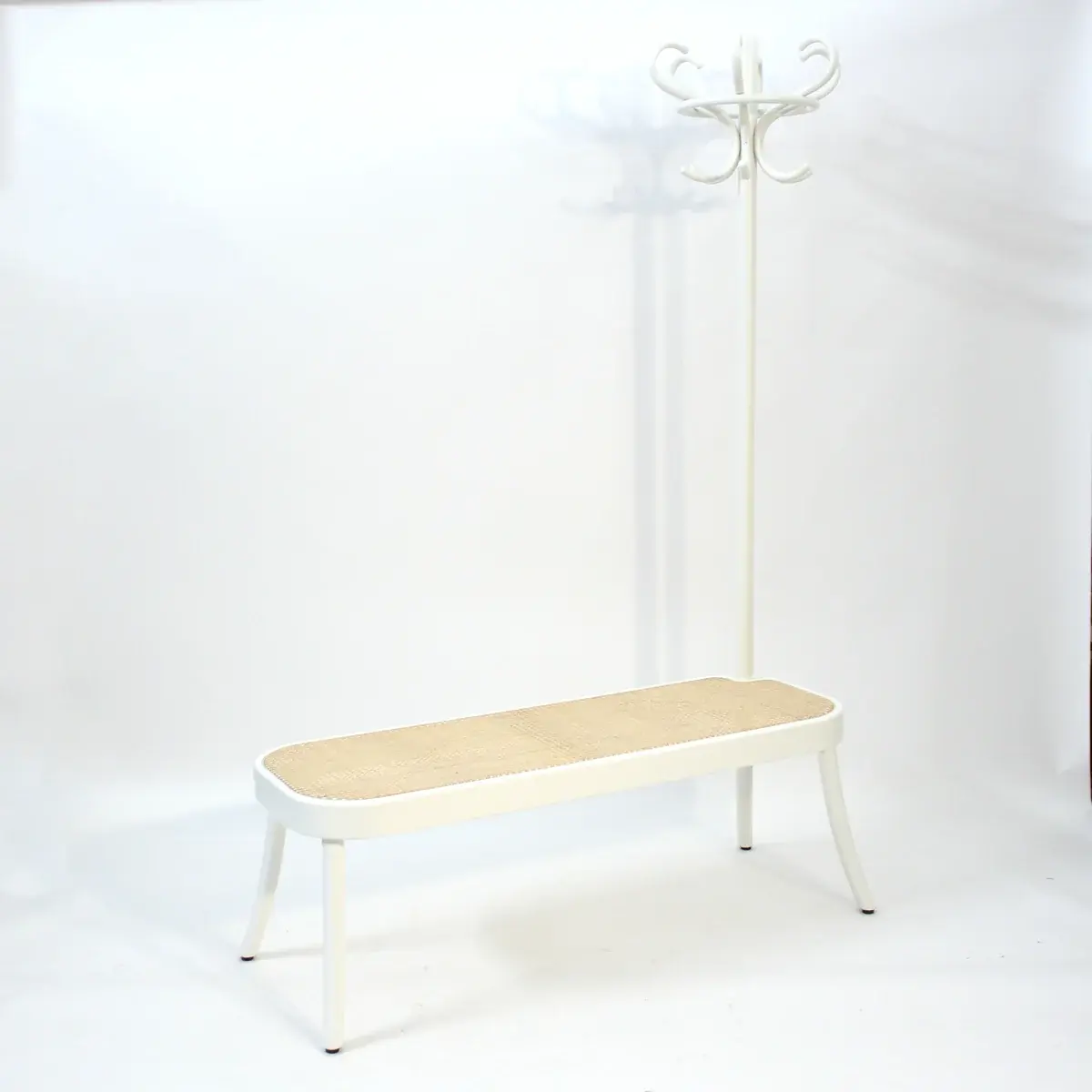 Front, Coat Rack Bench, Gebrüder Thonet, 2015