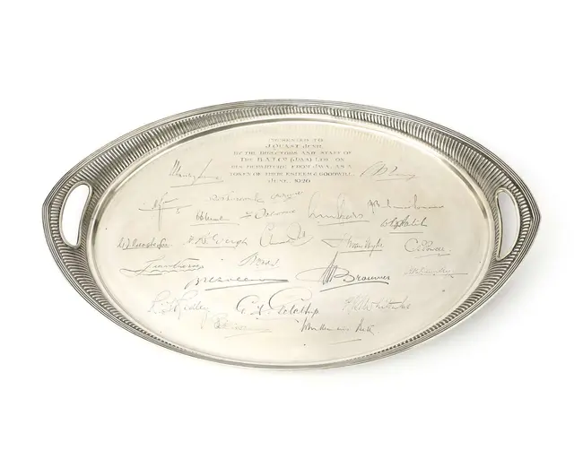 A silver tray, the Netherlands, Voorschoten, 1926