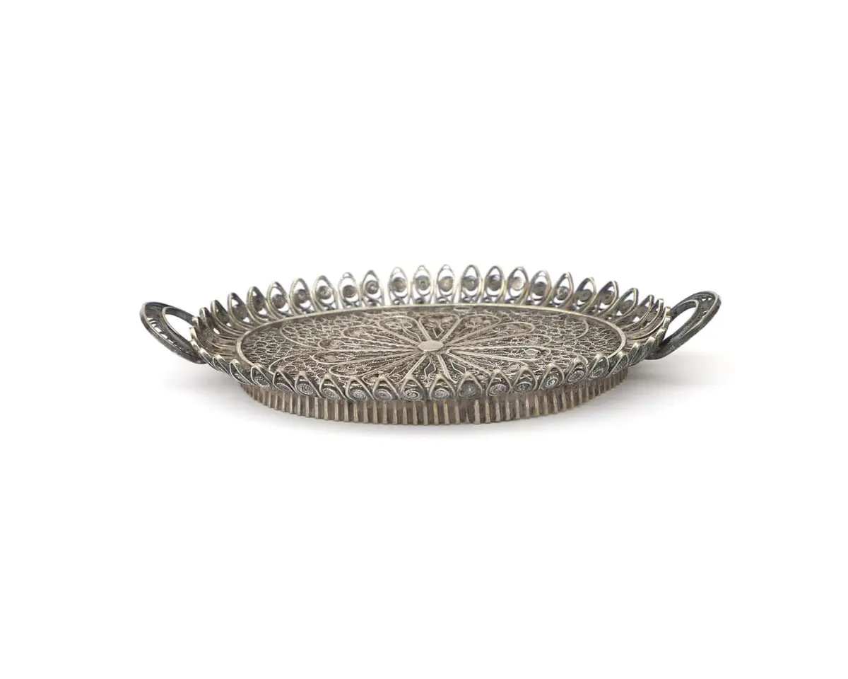 A silver filigree tray, probably from Indonesia, 19th/20th century