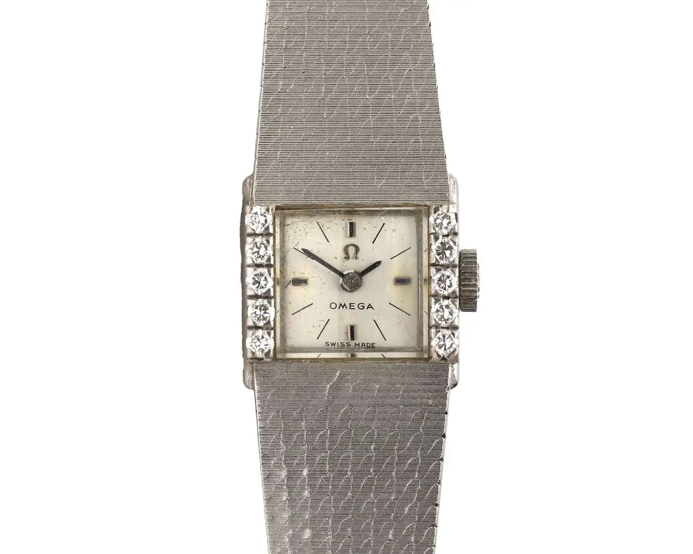 An 18k white gold ladies’ wristwatch by Omega
