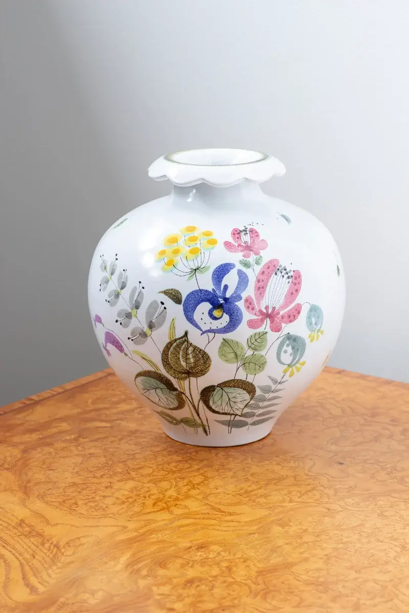 Faience vase by Stig Lindberg