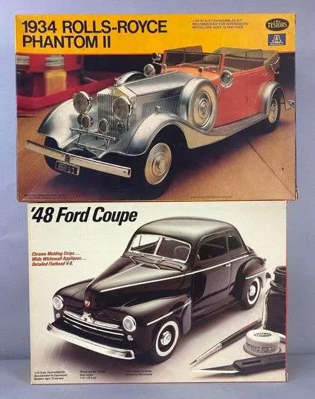Group of 2 1980’s Testors 1/25 Scale Model Kits
