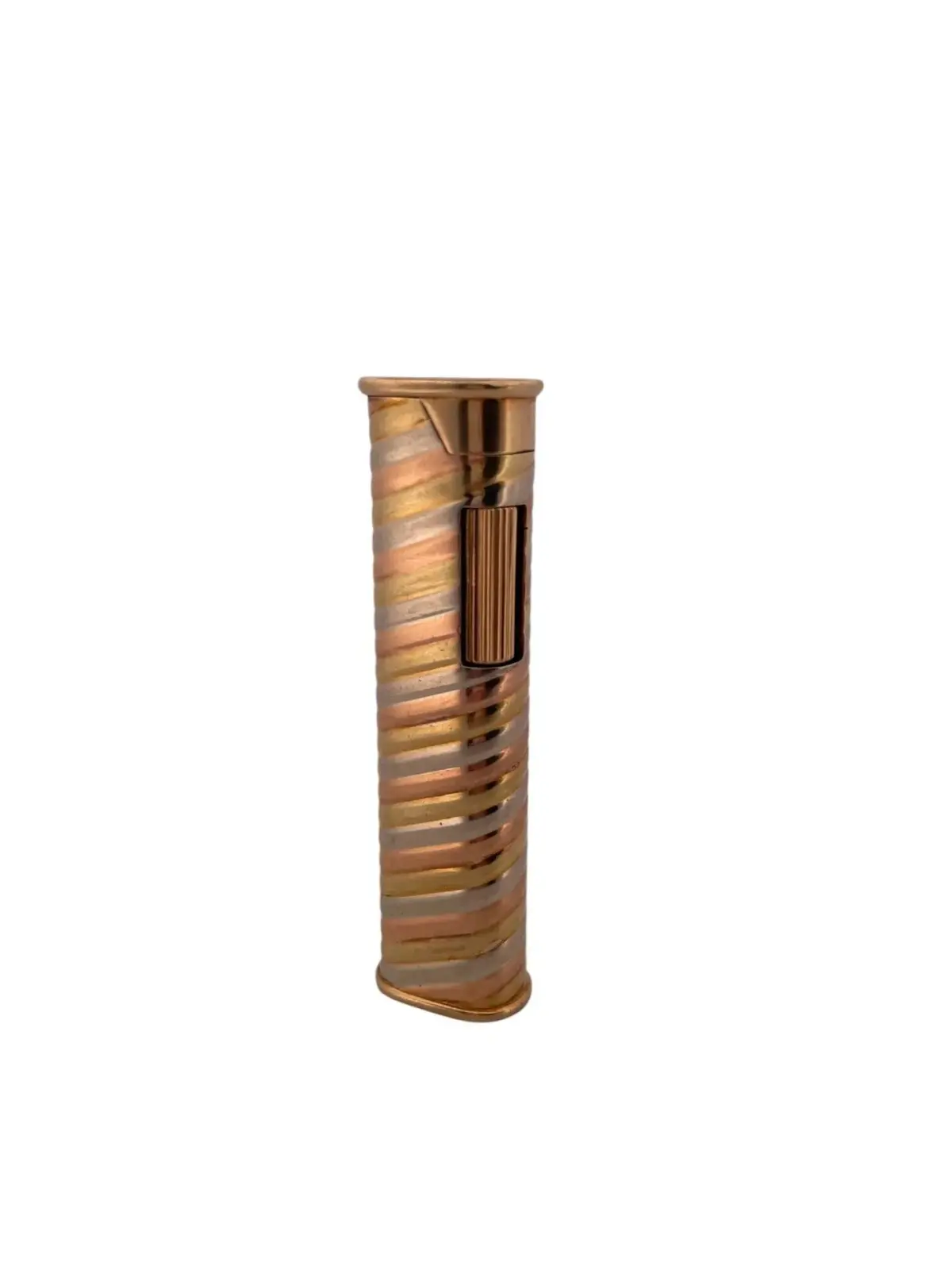 Oblong-shaped lighter with three gold (750) fluted bands. - Lot 10