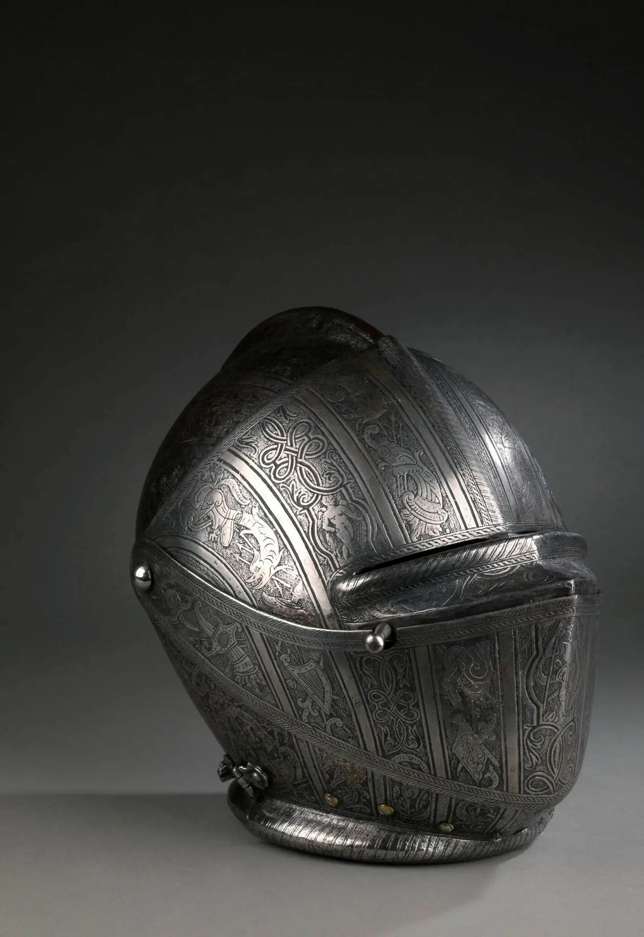 Pompeo Della Chiesa, armet for tournament on foot. - Lot 7