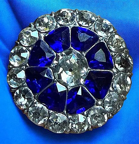 A DIVISION ONE TWO COLOR PASTE IN SILVER BUTTON