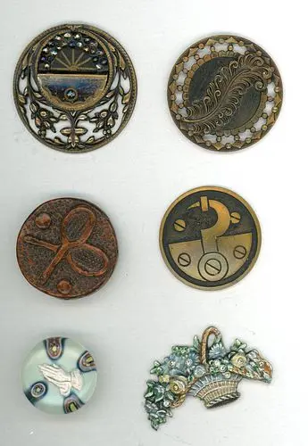 A SMALL CARD OF DIVISION 1 & 3 OBJECT BUTTONS
