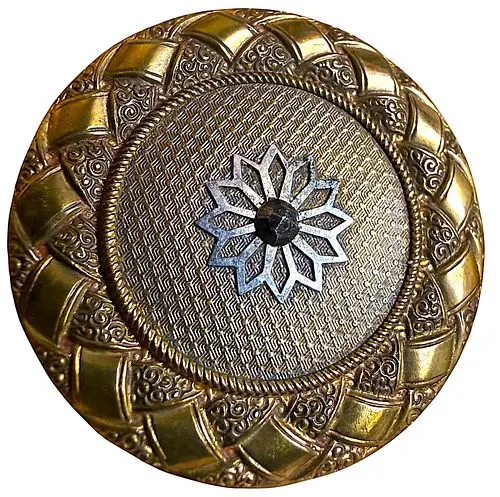 A VERY UNUSAL TWO METAL DIVISION ONE BUTTON