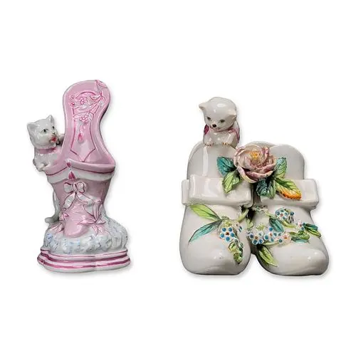 2pc Porcelain Shoe and Cat Figurines