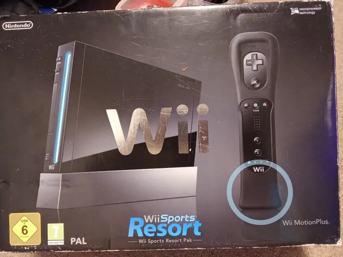 Nintendo - Wii - Wii Sports Resort Pak - Video game...