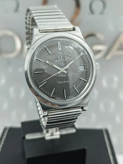Omega - Genève Date – Charcoal Gray Factory Dial - No...