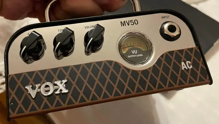 Vox - Number of items: 1 - Guitar amplifier - Vietnam (No reserve price)