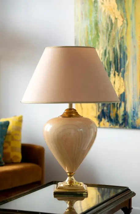Maison Le Dauphin - Table lamp - Faux wood / Marble effect & Brass – 74 cm