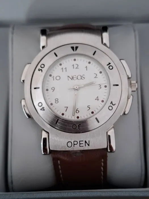 NEOS - Duo boussole - No reserve price - Unisex - 2000-2010