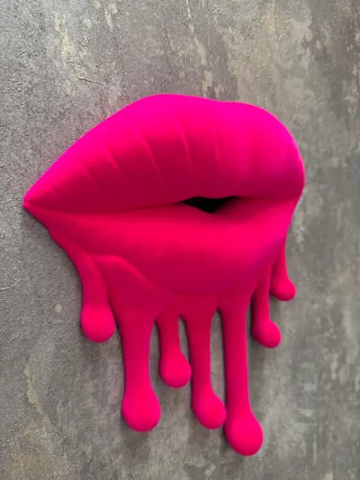 KIRAS - BOCCA "LIQUID LOVE" PICCOLA FUCSIA VELVET 23X28CM