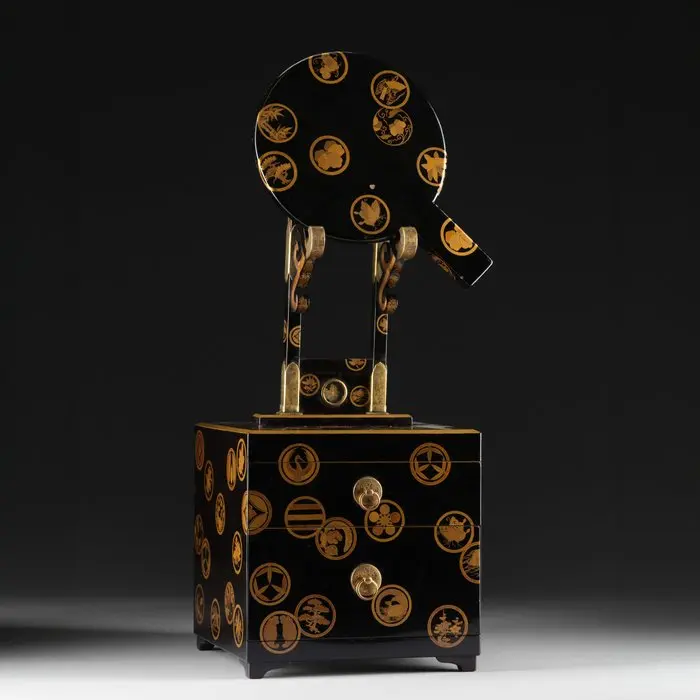 Vanity box 鏡台 (kyôdai) complete with hand mirror - Wood