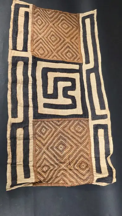 Raffia fabric - Shoowa-Kuba - DR Congo (No reserve price)