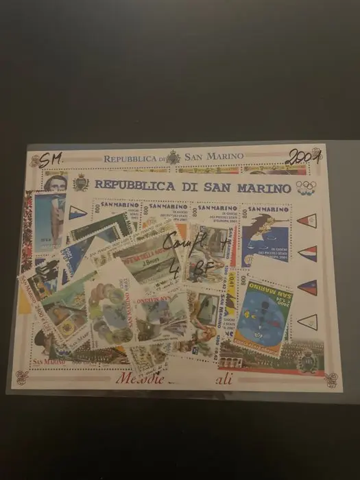 San Marino 2001/2002 - Complete sets from 2001 to 2002, new with intact rubber.