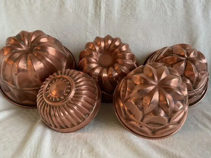 Mold (5) Vintage - 5 antique pudding molds