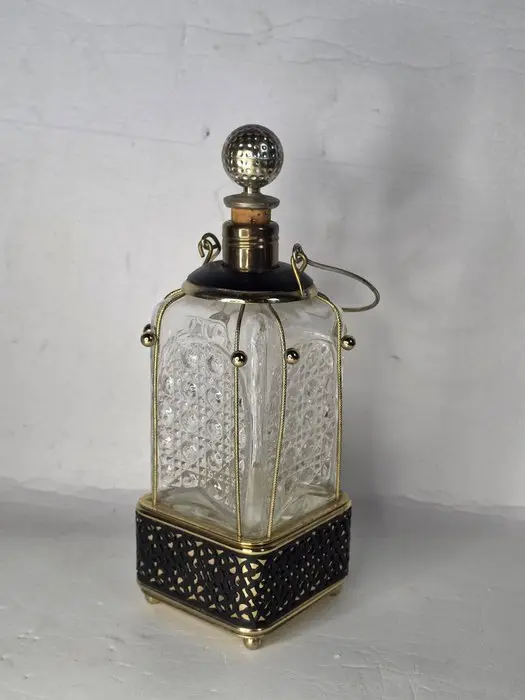 Music box - Italy - 1970-1980 - Italian Vintage carafe