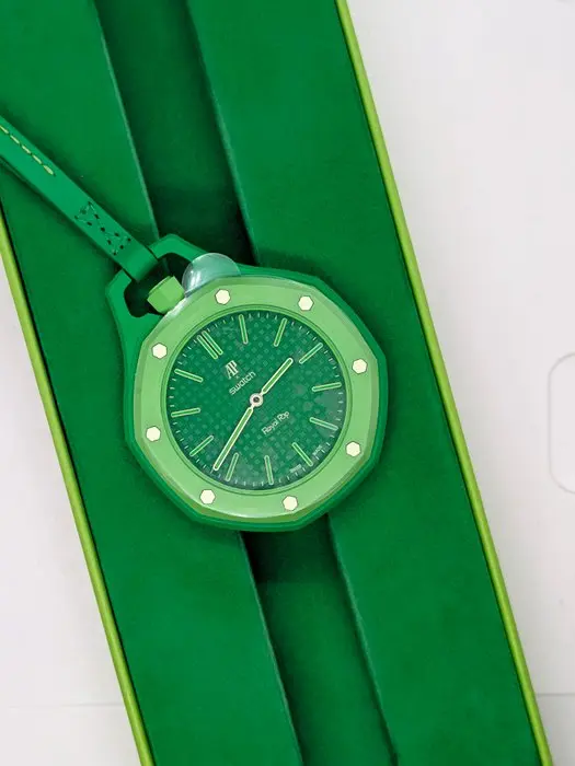 Swatch - Audemars Piguet x Swatch GREEN EIGHT - No...