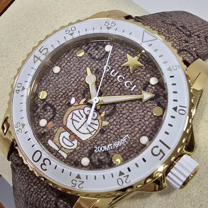 Gucci - Dive Doraemon Brown - YA136334 - Men - 2020-2025