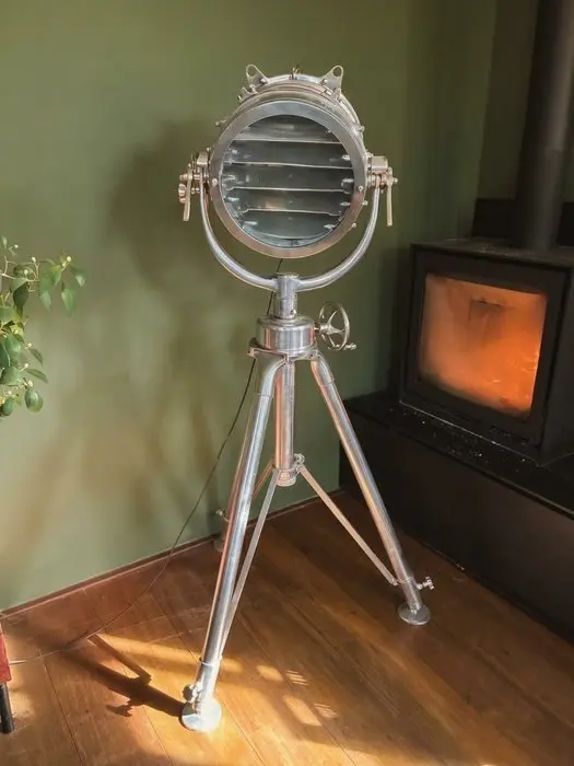 Floor lamp - Clear tempered glass with internal Suez slats., Stainless steel