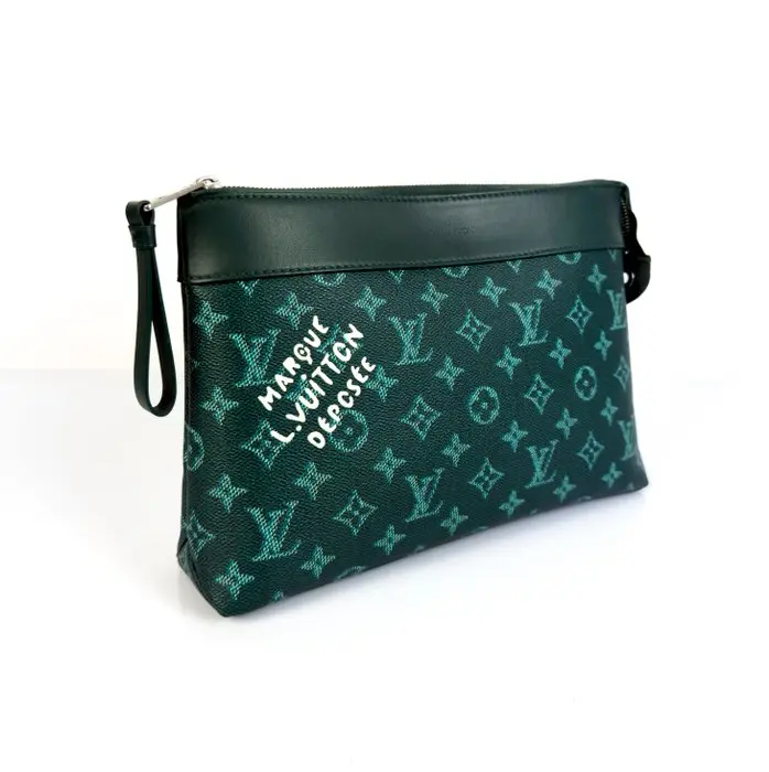Louis Vuitton - Voyage Souple by Pharrell Williams - Clutch bag