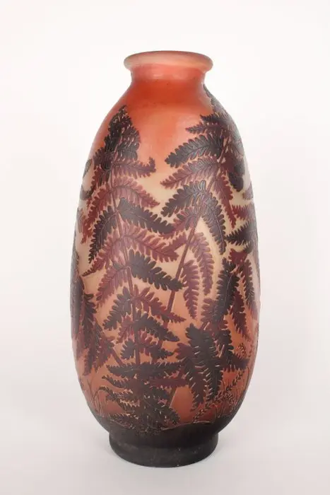 Etablissements Gallé - Emile Gallé - Vase - 'Varens'' - Glass - Height: 33 cm