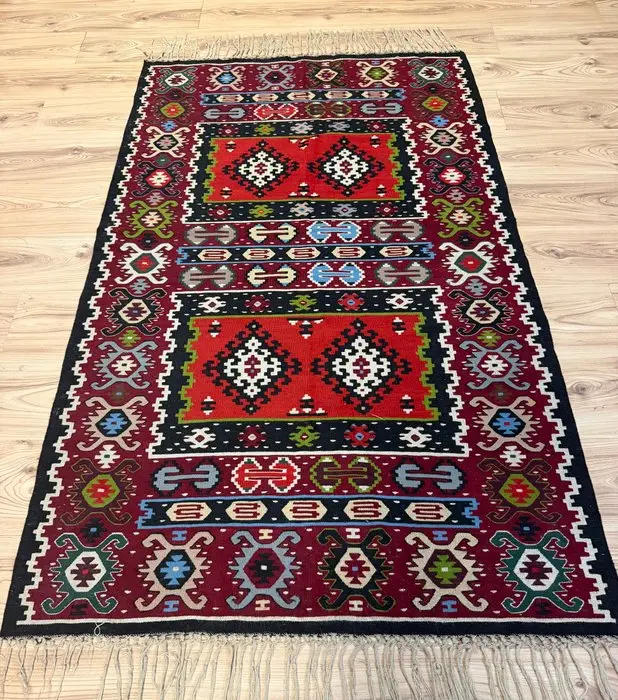 Usak - Rug - 1.76 m - 1.06 m - Vintage Kilim from Anatolia!