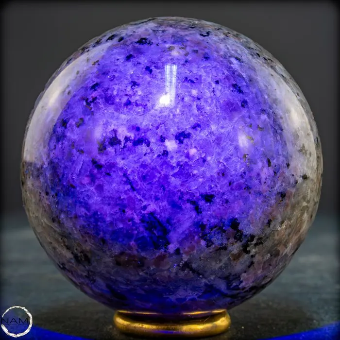 Natural Yooperlite ball – rare UV-reactive collectible- 467.55 g