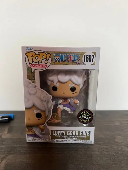 Funko - Funko Pop - One Piece - Luffy Gear Five #1607 - Limited Glow CHASE Edition